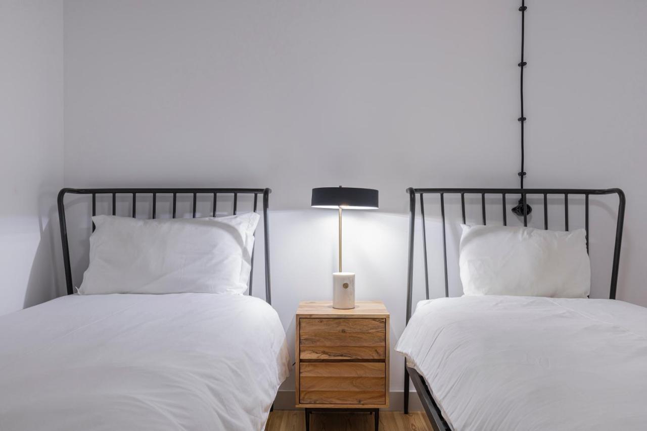 Glamorous 3Bdr Apartment In City Center By Lovelystay Lisboa Exterior foto