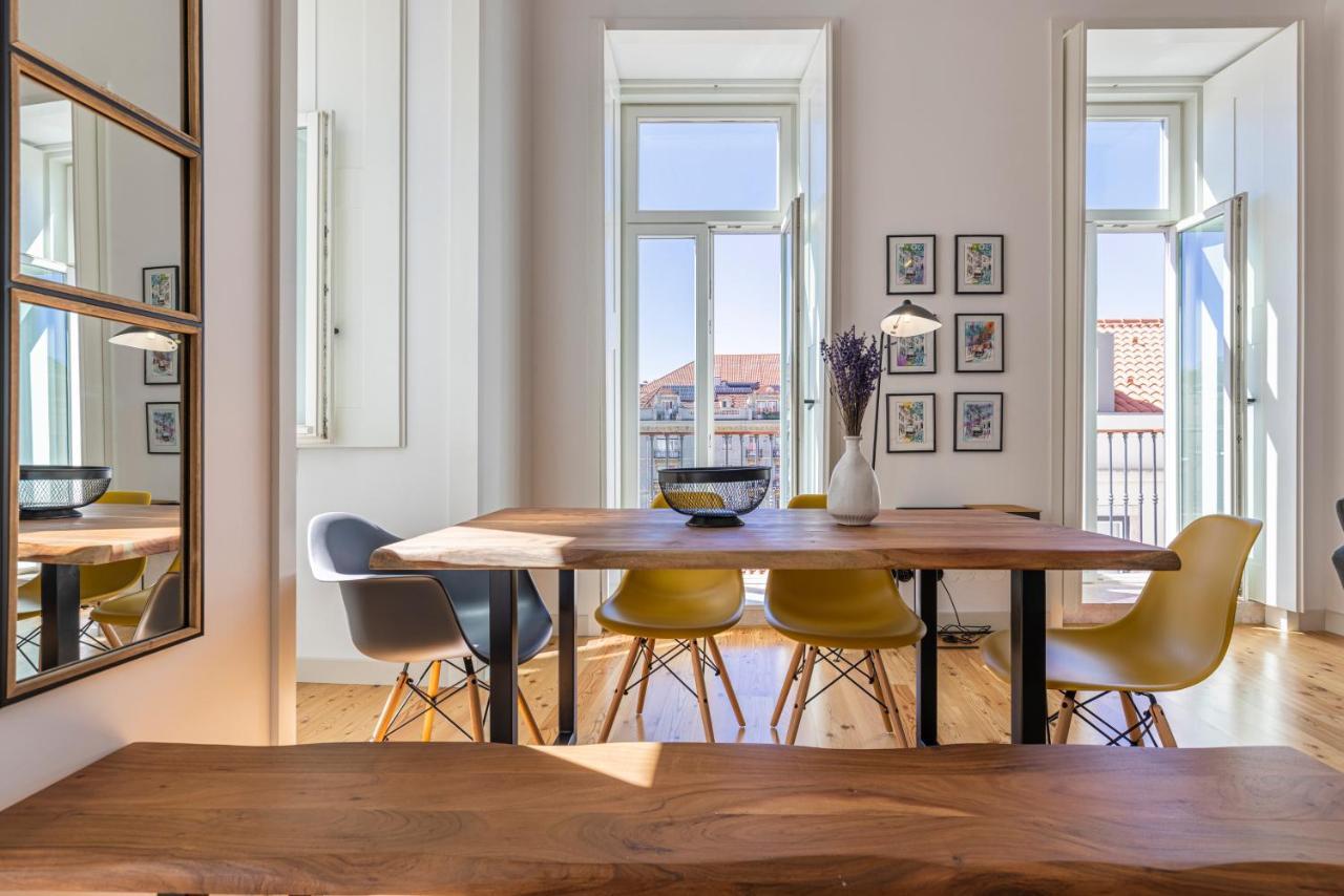 Glamorous 3Bdr Apartment In City Center By Lovelystay Lisboa Exterior foto