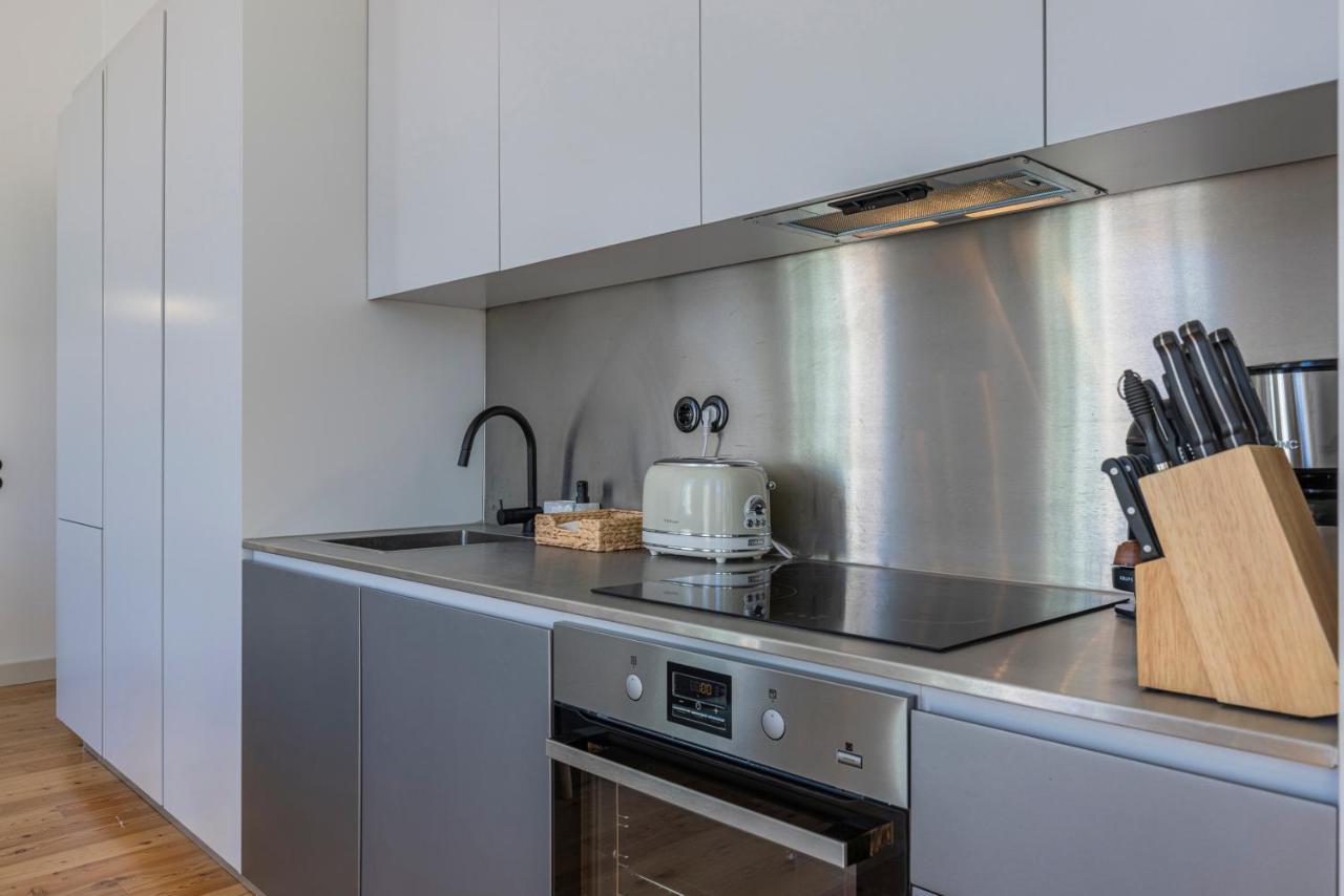 Glamorous 3Bdr Apartment In City Center By Lovelystay Lisboa Exterior foto